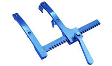 More Sternal Retractor, Blades 19mm D x 19mm W,  Arm length 156mm, Child size