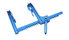 More Sternal Retractor, Blades 38mm D x 28mm W, Arm length 200mm, Adult size
